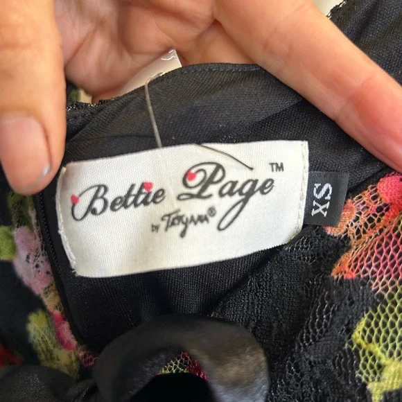 Vintage Bettie Page dress - Picture 2 of 4